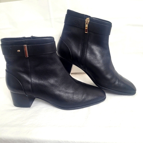 Brand-new Black Leather Boots, Size 7 - Picture 1 of 12